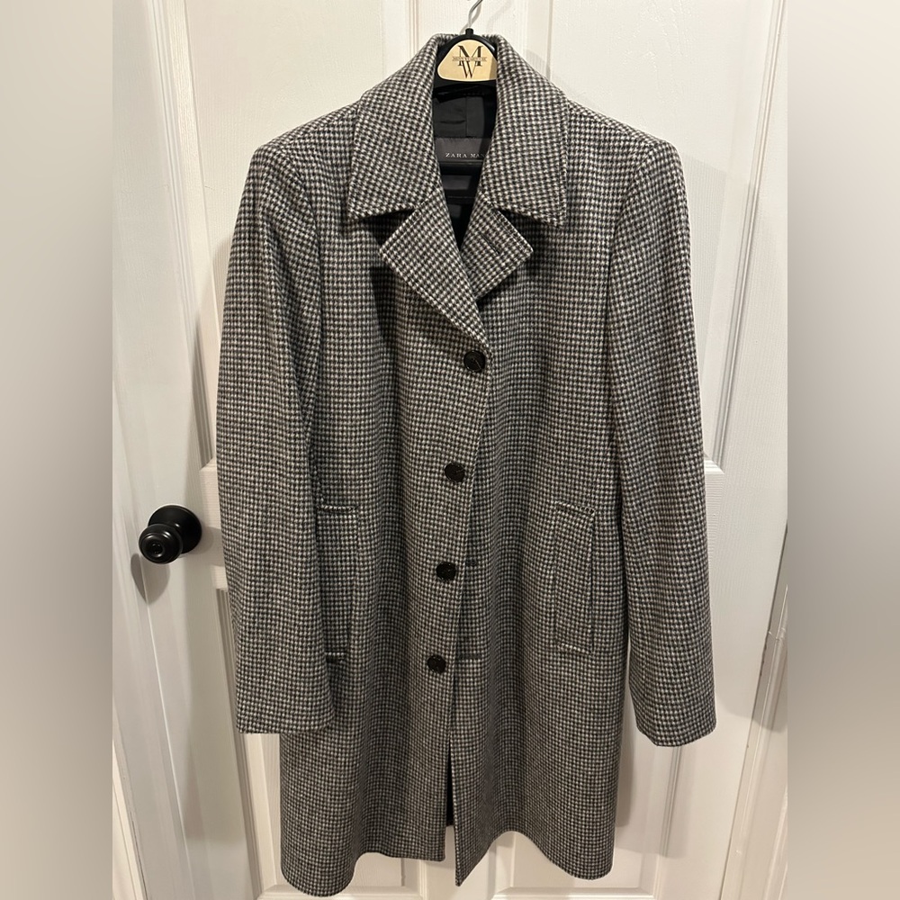 Zara Black and White Houndstooth Coat